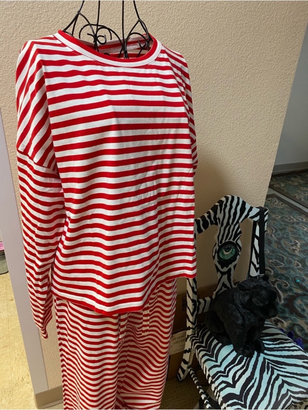 Women's Red & White Striped Pajama Set - Comfortable Lounge Top & Pants - Picture 6 of 13